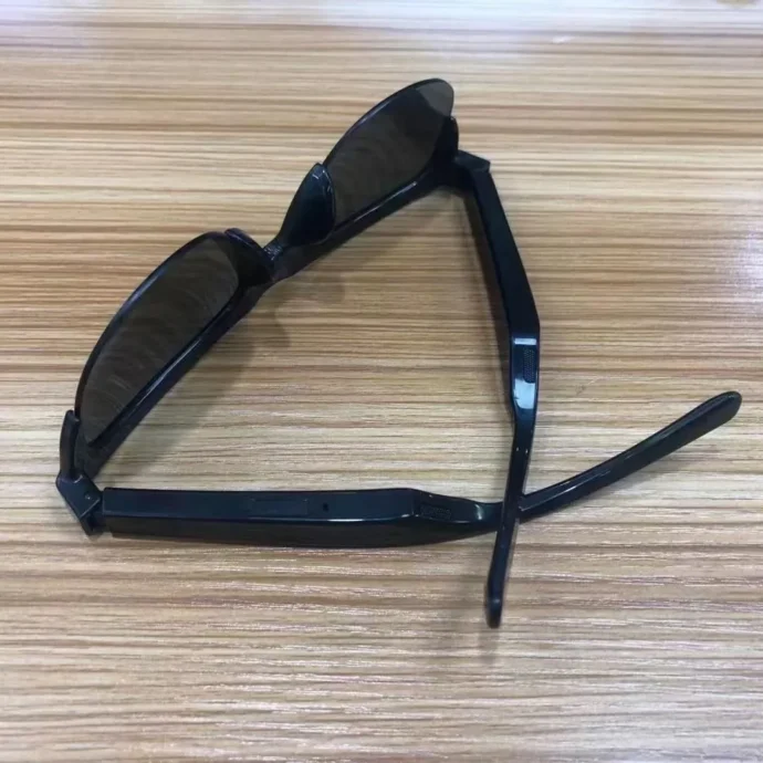 النظارات الذكية موضة عصرية بتقنية بلوتوث متطورة - Image 2